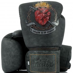 Боксови ръкавици Heart of Warrior, Fairtex